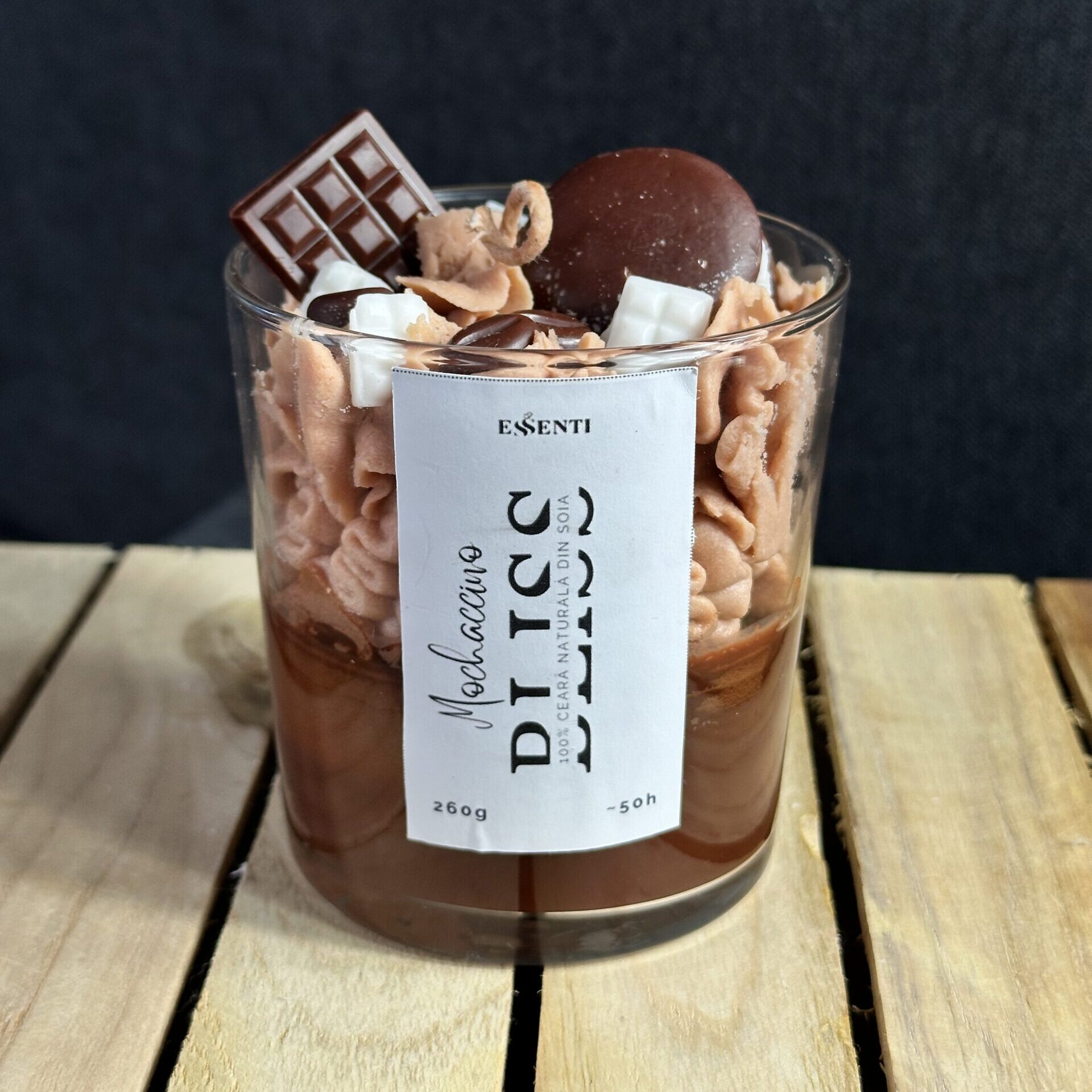 Lumânări în recipiente